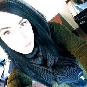 Meet your Posher, Michele